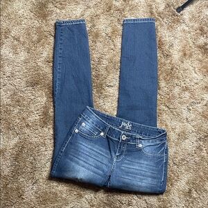 Jade Jeans Y2K Woman’s 2000s Style Skinny Jeans Size 5/6
